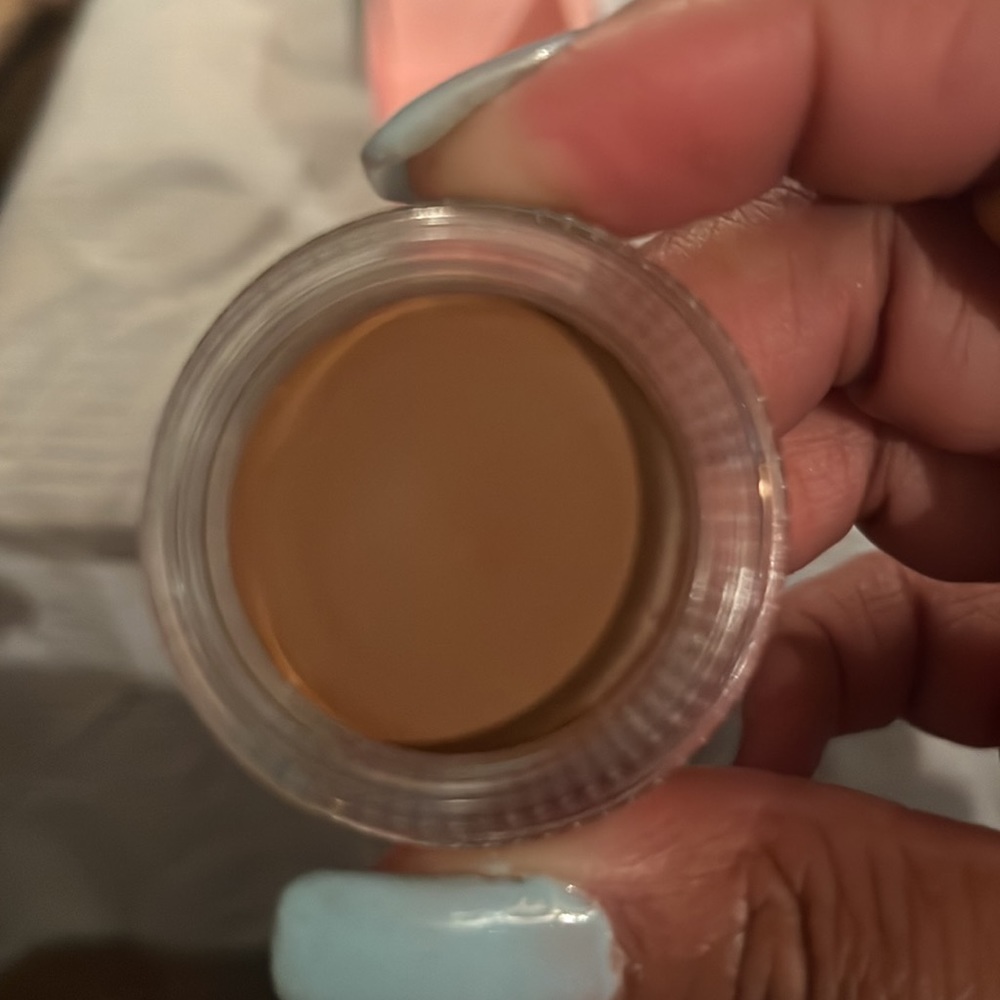 Brand new Too Faced concealer - Picture 8 of 8